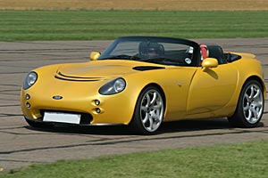 TVR_Tamora_yellow.jpg